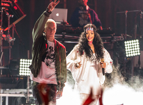 Eminem y Rihanna interpretan "The Monster" en los MTV Movie Awards