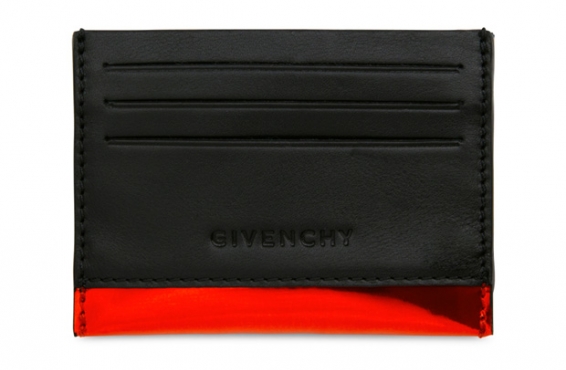 Accesorios metálicos de Givenchy
