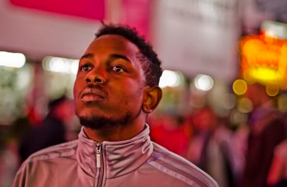 Kendrick Lamar retrasa su álbum debut