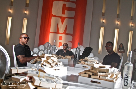 [INOCENTADA] Birdman compra el equipo de fútbol estadounidense Los Angeles Galaxy