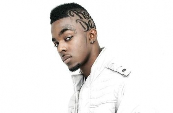 Roscoe Dash se queja de que no se le han reconocido letras que ha escrito para Wale y Kanye West