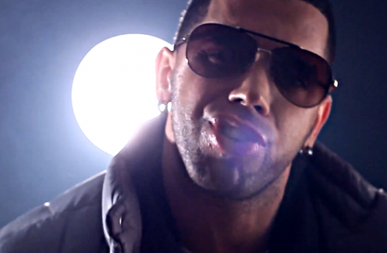 Invandra anuncia su nuevo disco, «White», y presenta varios adelantos