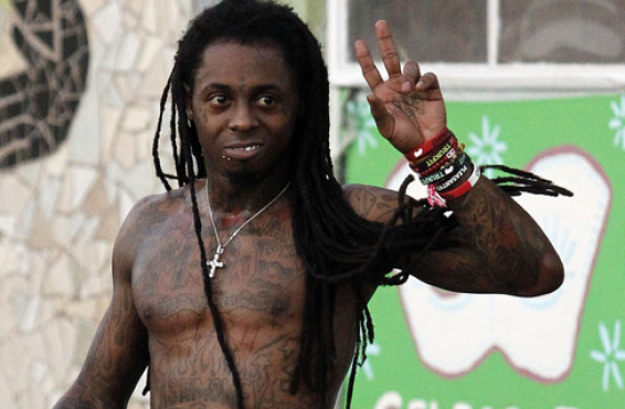 Lil Wayne abandona el hospital tras su recuperación