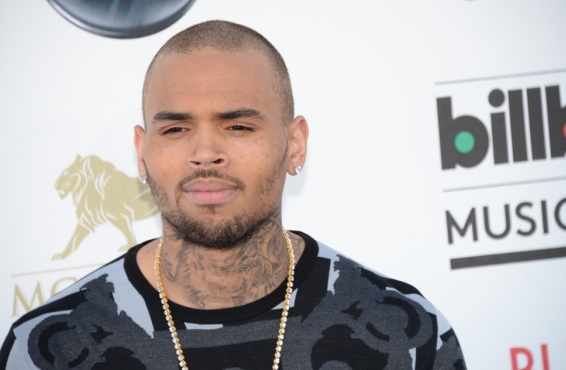 Chris Brown pone fecha a su nuevo disco, «X»
