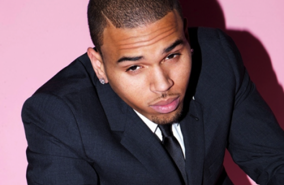 Chris Brown dirigirá el próximo videoclip de Wale