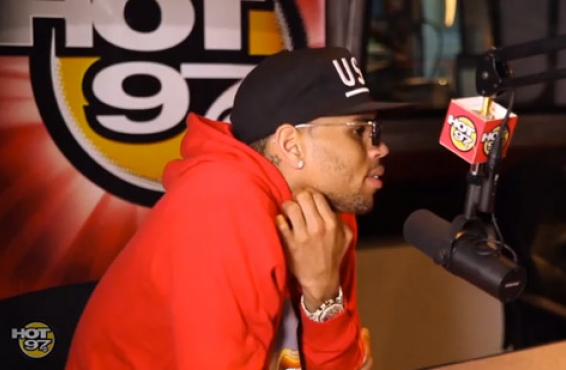 Chris Brown aviva sus enfrentamientos con Drake y Frank Ocean