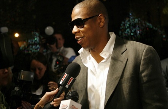 Robert De Niro se enfrenta a Jay-Z por no devolverle sus llamadas