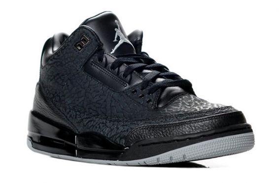 Air Jordan III Black Flip
