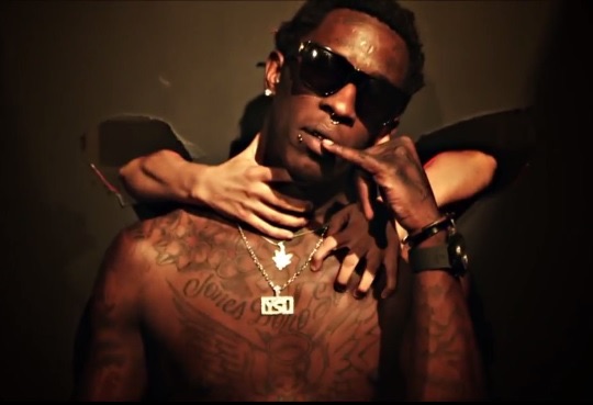 Young Thug - 2 B's (Danny Glover)