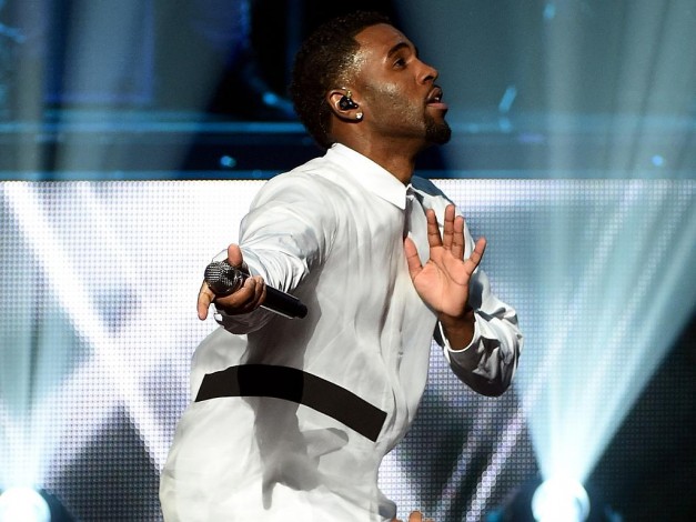 Jason Derulo pone la fiesta en los iHeartRadio con 'Want To Want Me'