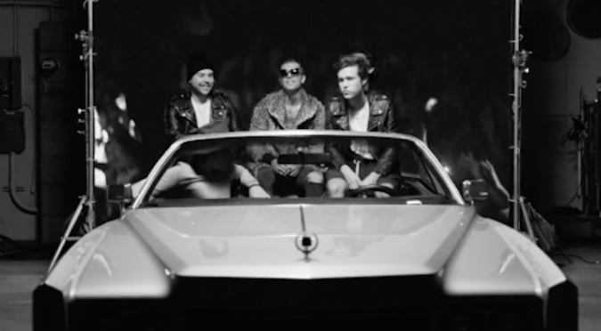 The Neighbourhood - Dangerous (feat. YG)