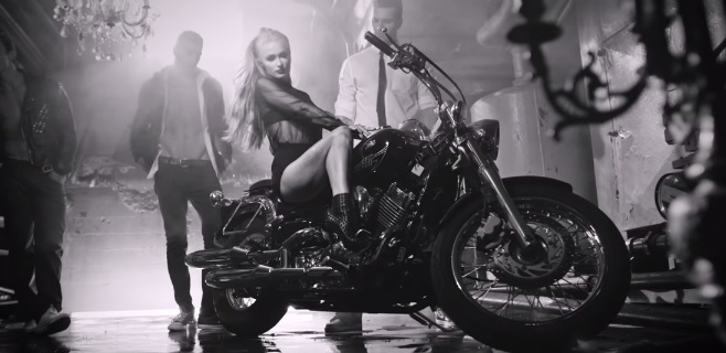 Paris Hilton – High Off My Love (feat. Birdman)