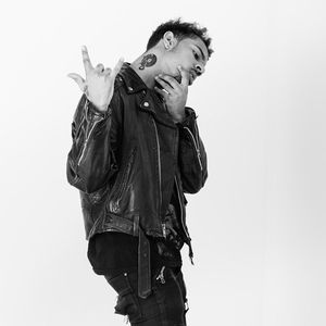 Vic Mensa – Heir To The Throne (Freestyle)