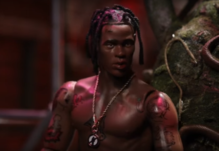 Travi$ Scott muestra en '90210' su versión más animada