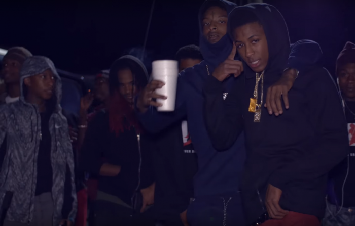 NBA YoungBoy y 21 Savage sacan las pistolas en 'Murder (Remix)'
