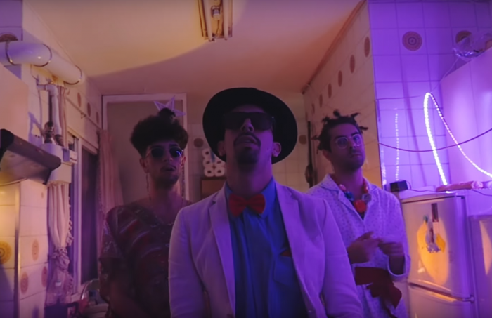 Locoplaya vuelven al juego con el vídeo de 'Crazy'