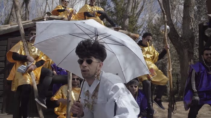 Bejo es el líder de su propia secta en su nuevo videoclip ‘Bejismo’