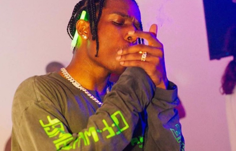 AWGE de A$AP Mob y OFF-WHITE colaboran en una nueva camiseta