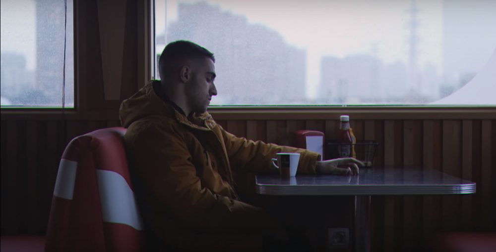 Zetazen también pone imágenes a su corte 'Derramo el Licor'