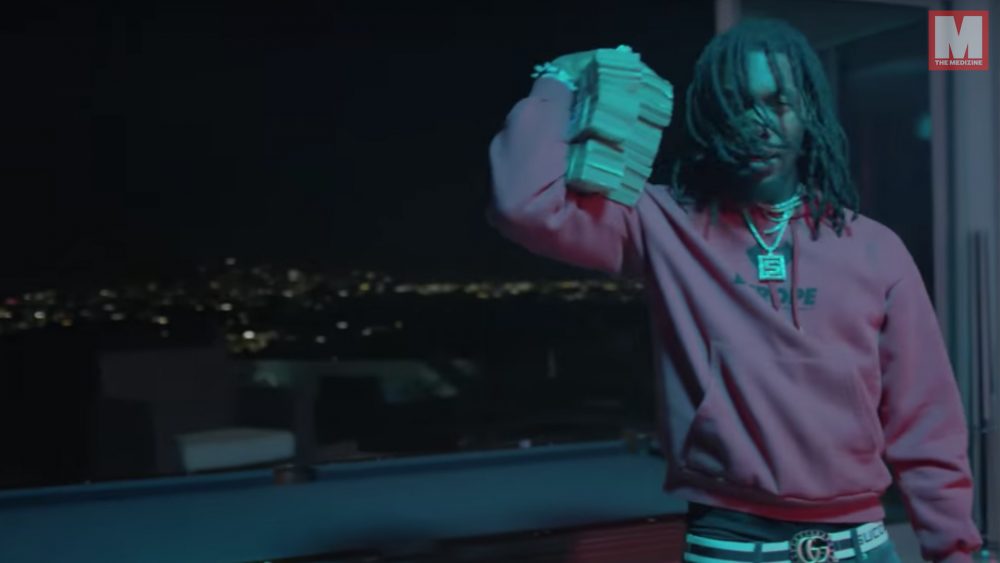Offset presume como nadie en su nuevo videoclip 'Violation Freestyle'