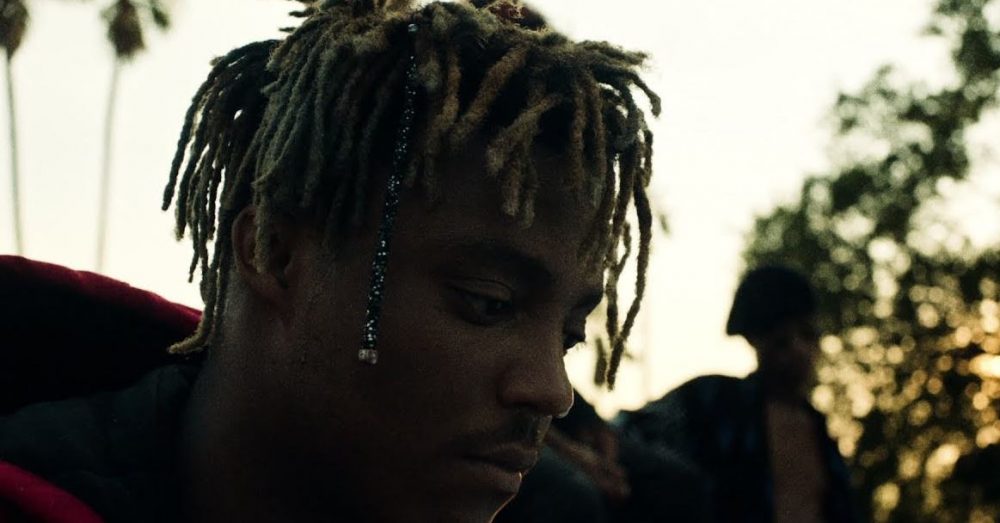 Juice WRLD convierte la fiesta en un funeral con 'Black & White'