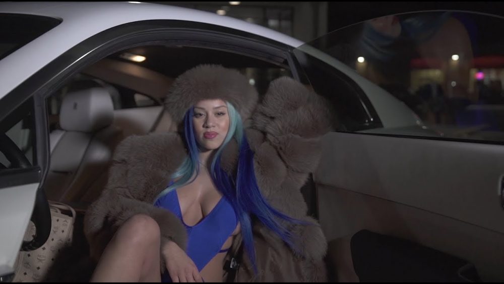 Chromazz demuestra su descaro en el clip de 'Crip Drip'