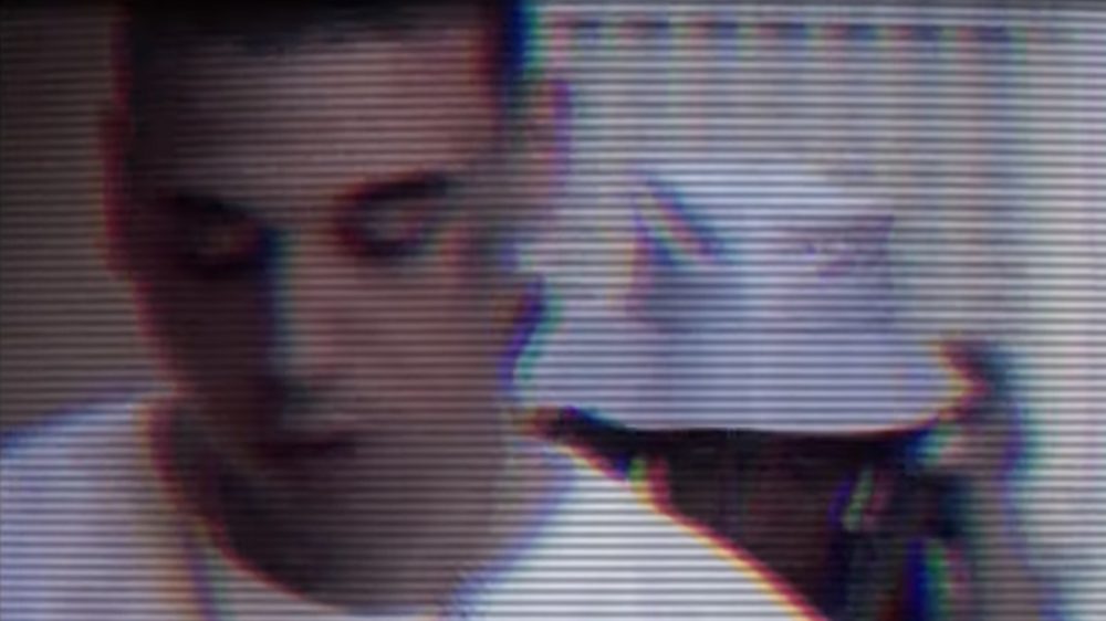 Khaled y Kaydy Cain sacan su lado más romántico en 'Estoy Recordando'