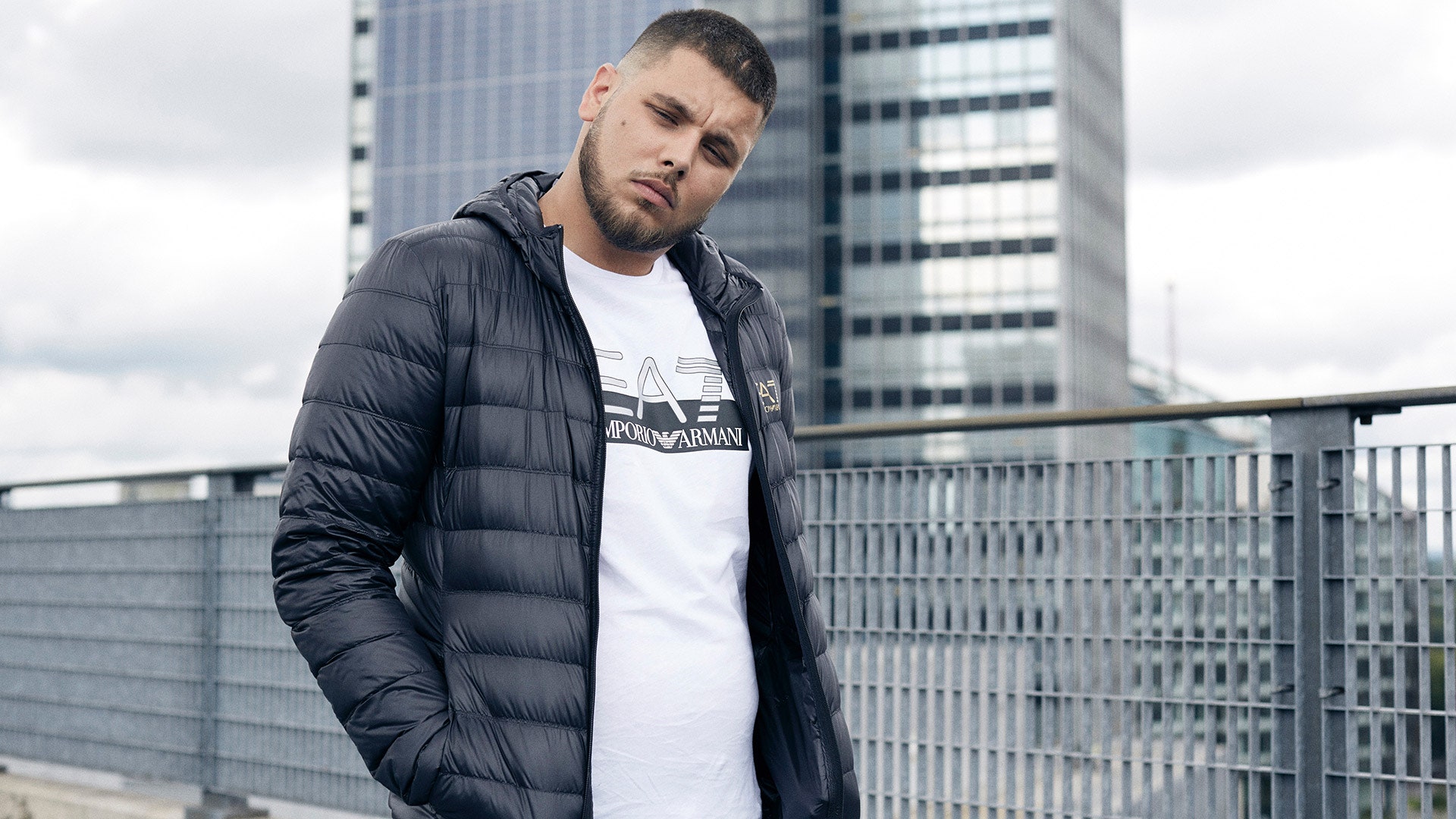 jaykae rompe su cuarentena con el v deo de on top jaykae rompe su cuarentena con el v deo de on top