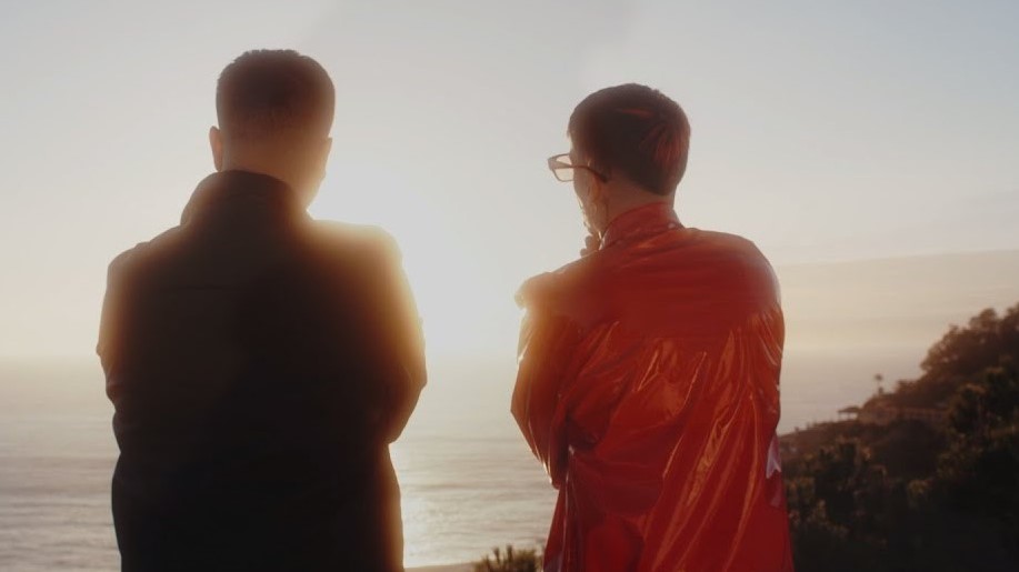 Cruz Cafuné y Maikel Delacalle unen fuerzas y despiden el año con ‘TLC’