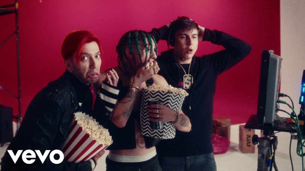 'Qué Pasó?': la nueva y surrealista aventura de Bhavi y Khea