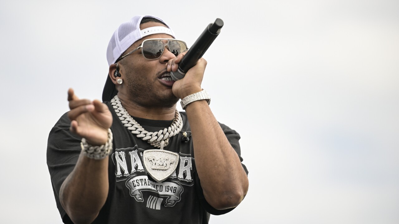 Nelly también se defiende de las críticas por actuar en la fiesta de Trump - How Old Is Nelly? Hip-Hop Icon’s Age In 2025