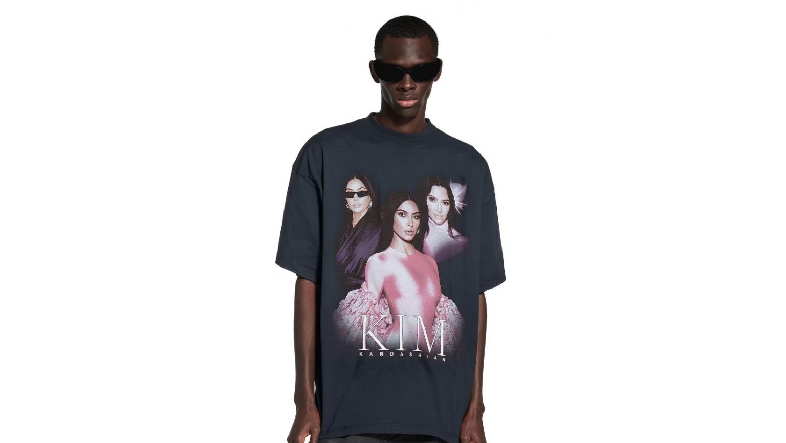Kim Kardashian x Balenciaga: camisetas por 695 euros
