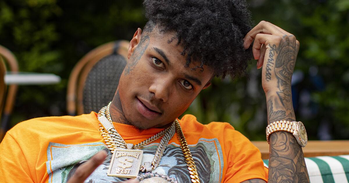 Salen a la luz nuevas fotos de Blueface dentro de prisión