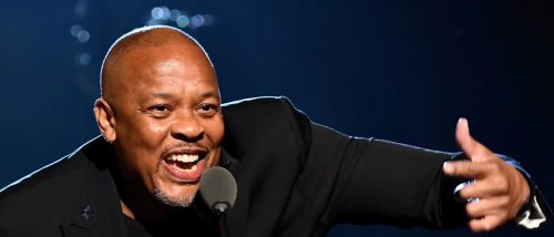 Subastan la histórica mesa de mezclas de Dr. Dre por una gran cantidad
