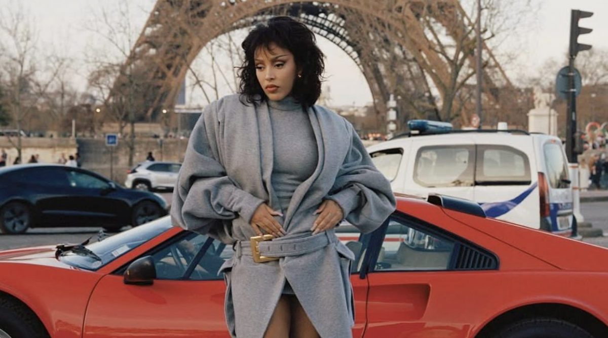 Doja Cat defiende la portada de su álbum ‘VIE’ y explica su significado