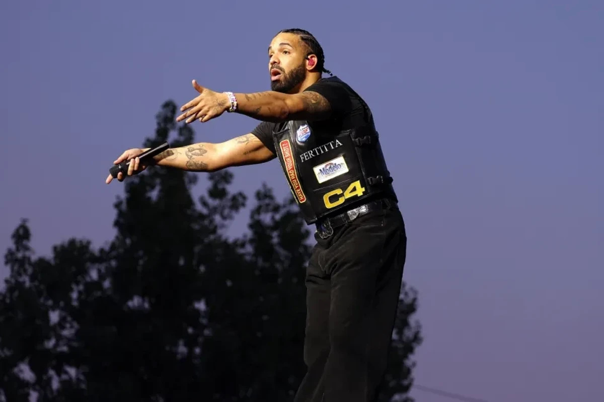 Drake alcanza una cifra monumental en Spotify y hace récord