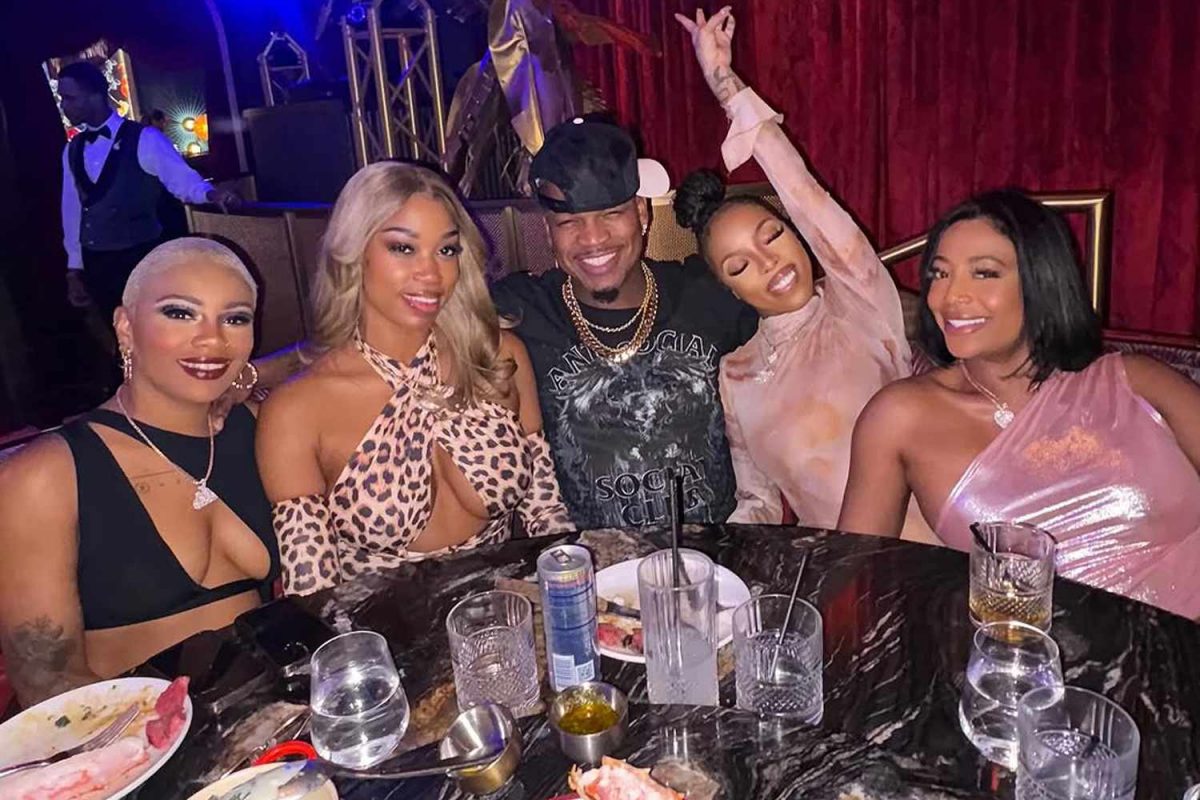 Ne-Yo desvela cómo duerme con sus cuatro novias