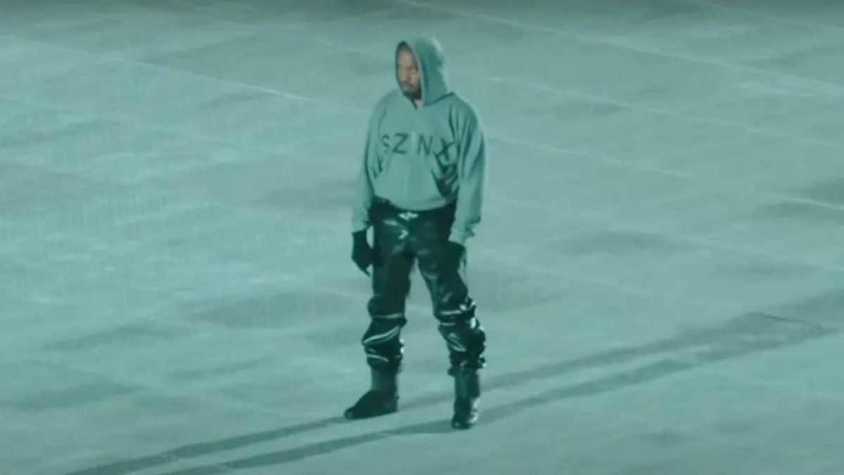 Kanye West aparece por sorpresa en el escenario con Travis Scott