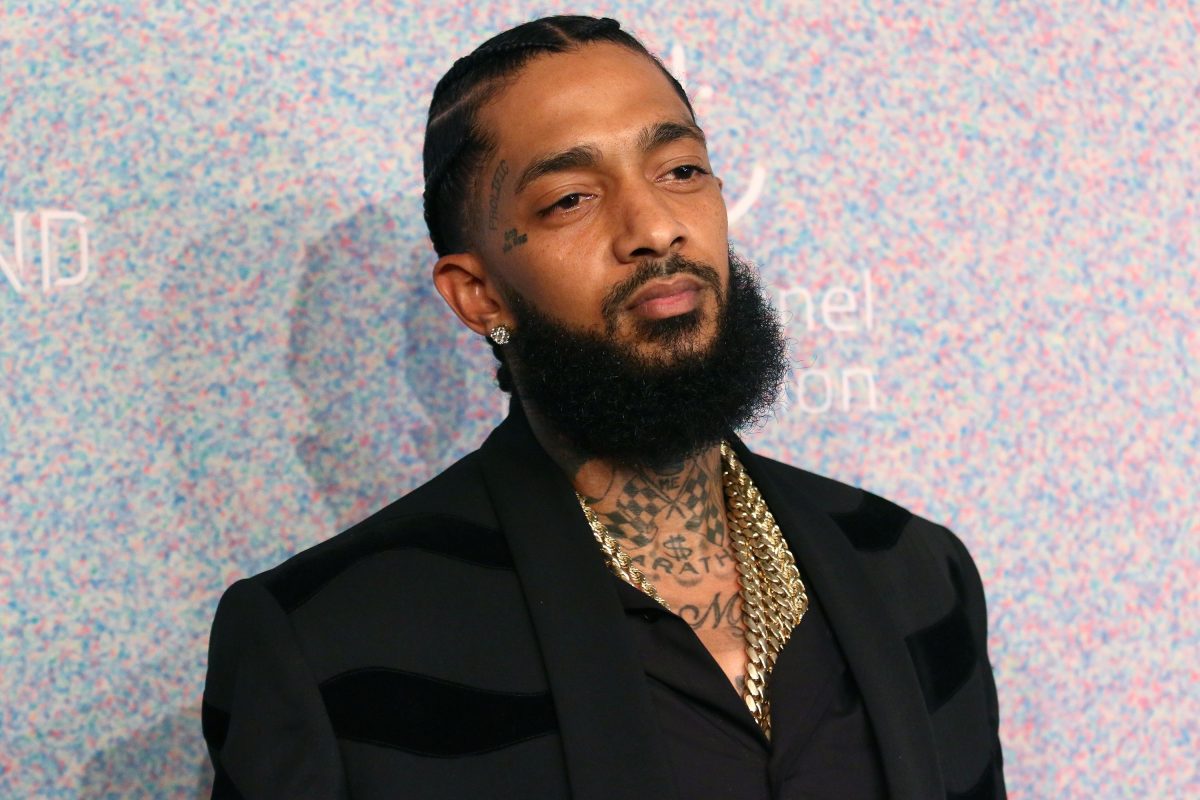 La fundación de Nipsey Hussle ayuda a 2.500 familias por Acción de Gracias