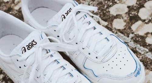ASICS lanza unas sneakers blancas que se vuelven azules