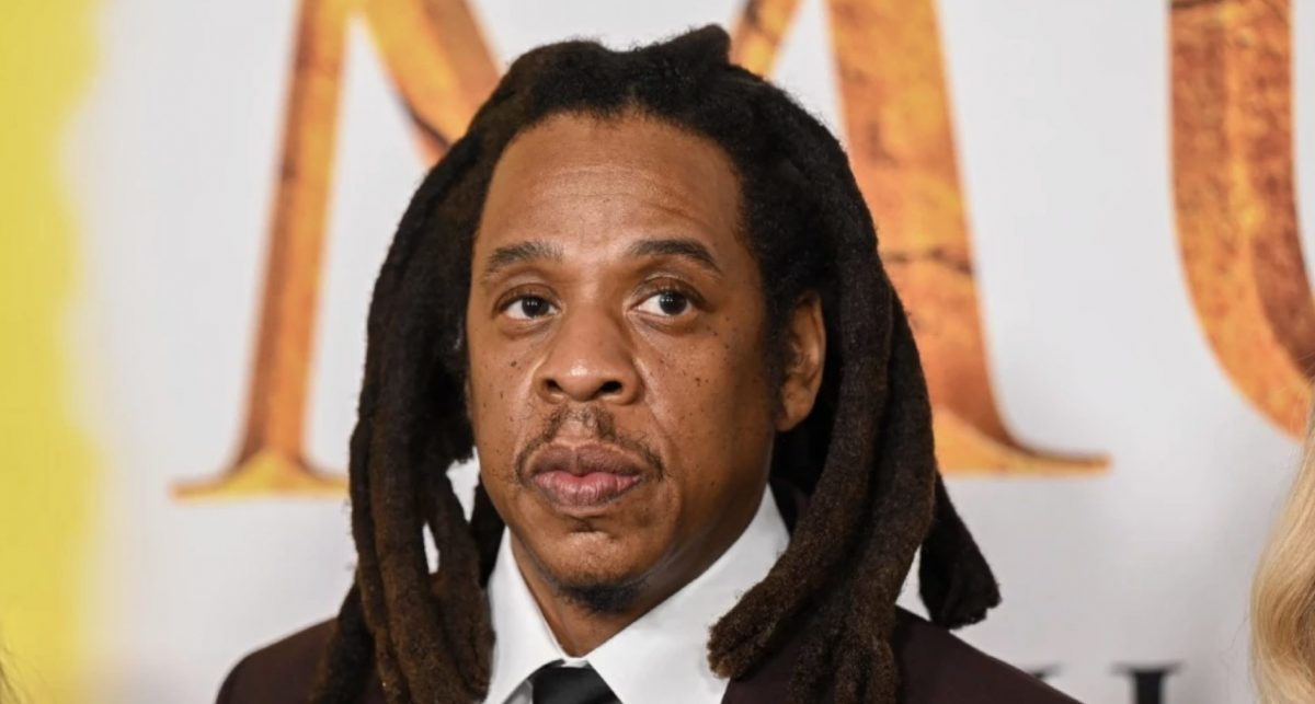 Roc Nation de JAY-Z enfrenta una disputa legal por un futbolista