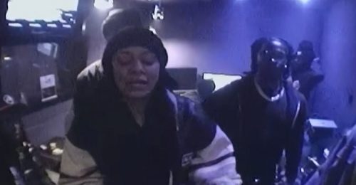 Karrahboo regresa con ‘No Hook’ con su estilo calmado y dgaf