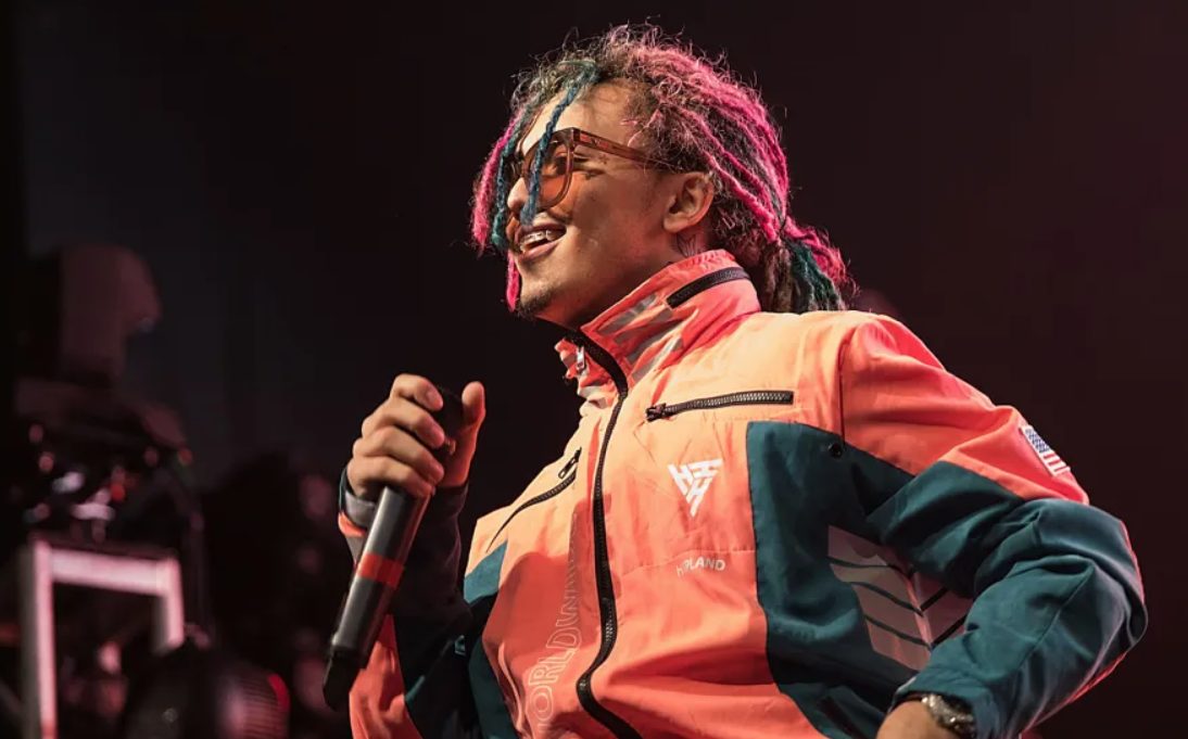 Lil Pump asegura que se alejó de la industria tras ver «brujería»