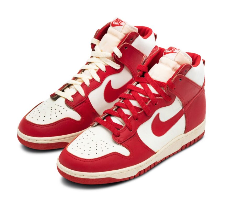 Nike Dunk High St Johns roja blanca (HF3143-101) Holiday 2025