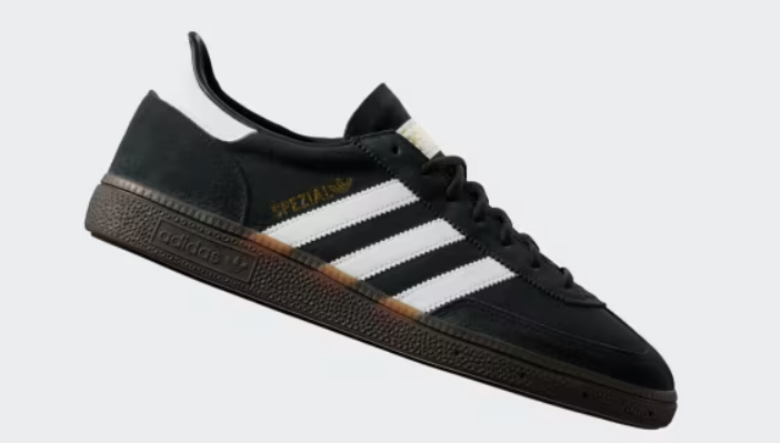 adidas Handball Spezial Core Black lateral perfil plano sin T-toe diferencia Samba