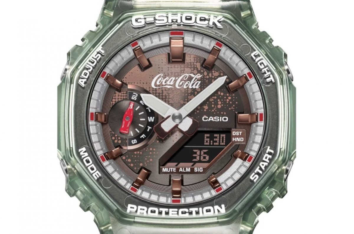 Coca-Cola y G-SHOCK reinterpretan la botella clásica en un reloj