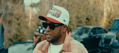 Young Chris se une con Freeway y MadeinTYO en ‘Too Strong’
