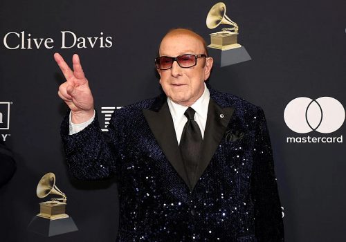 India.Arie critica el legado del superejecutivo Clive Davis
