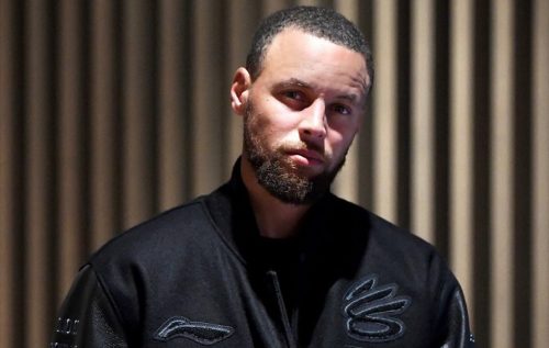 Stephen Curry firma con la marca china Li-Ning
