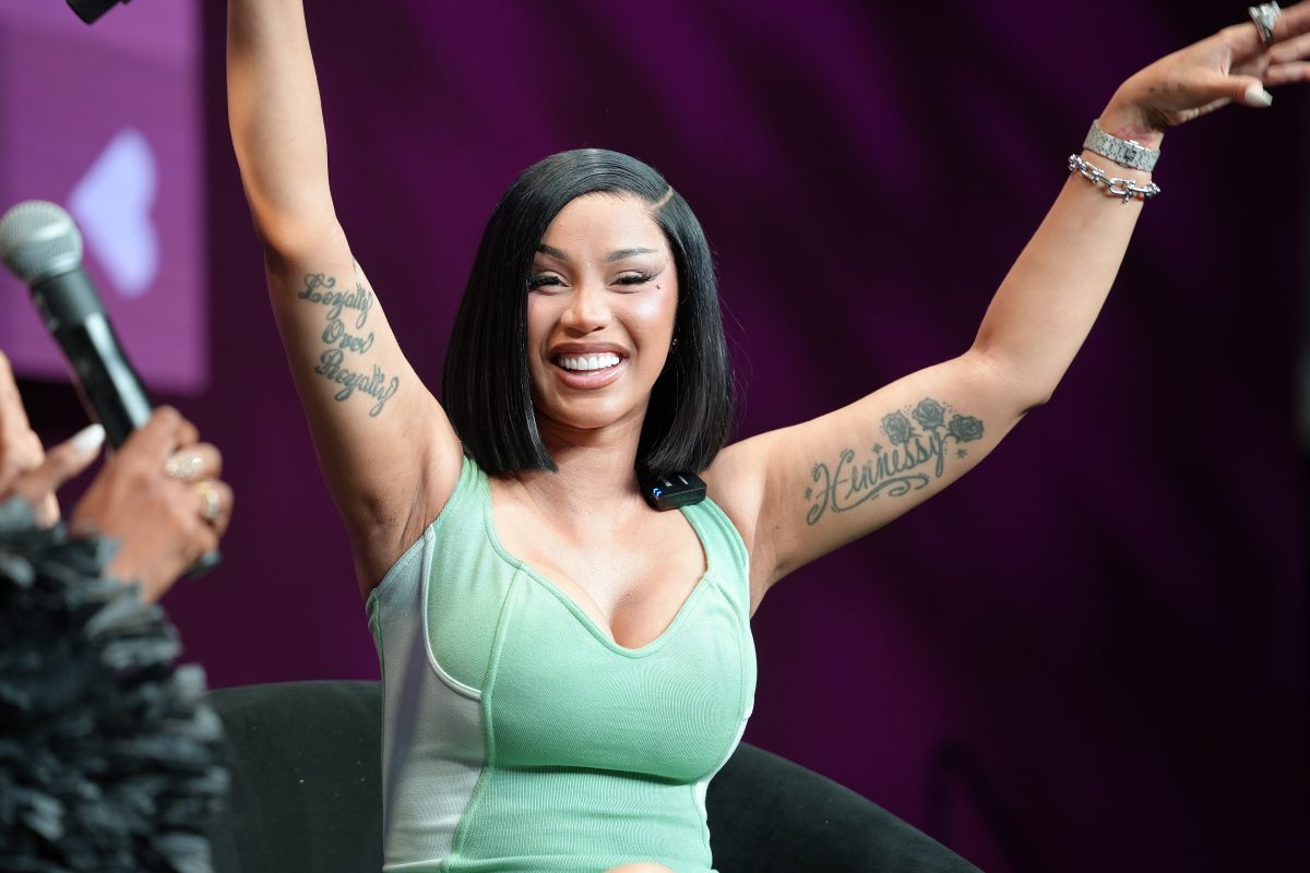 Cardi B deja de trabajar con sus mánagers de los últimos años